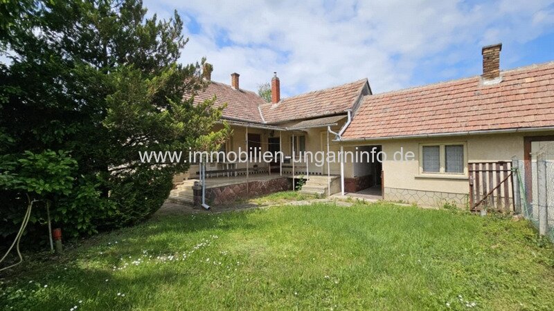 Einfamilienhaus in Marcali (Balaton 12 km) in der Nähe der Thermalbäder Einfamilienhaus in Marcali (Balaton 12 km) in der Nähe der Thermalbäder