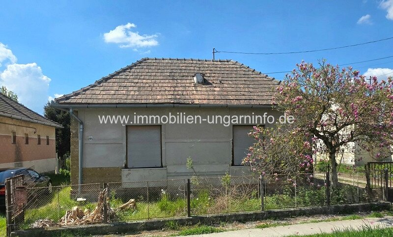 Renovierungsbedürftiges Einfamilienhaus mit großem Grundstück im Komitat Somogy – Segesd Renovierungsbedürftiges Einfamilienhaus mit großem Grundstück im Komitat Somogy – Segesd