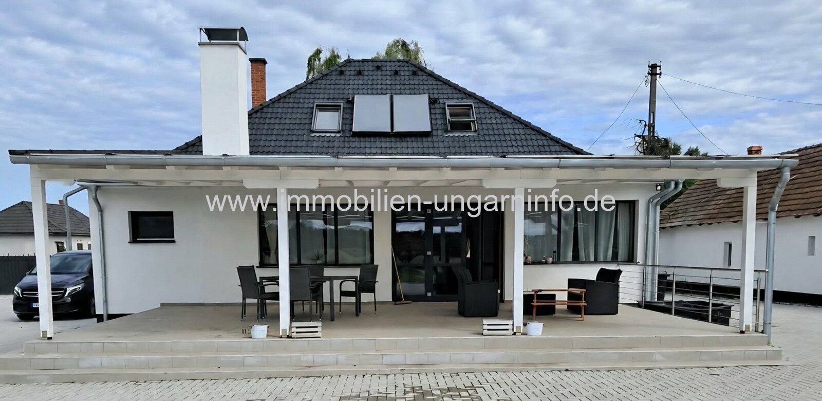 Komplett renoviertes Einfamilienhaus in Nemesvid mit ca. 9.000 m² Grundstück zu verkaufen Komplett renoviertes Einfamilienhaus in Nemesvid mit ca. 9.000 m² Grundstück zu verkaufen