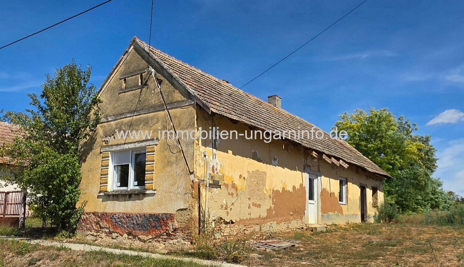 In Gadány steht ein Einfamilienhaus im Landhausstil zum Verkauf In Gadány steht ein Einfamilienhaus im Landhausstil zum Verkauf